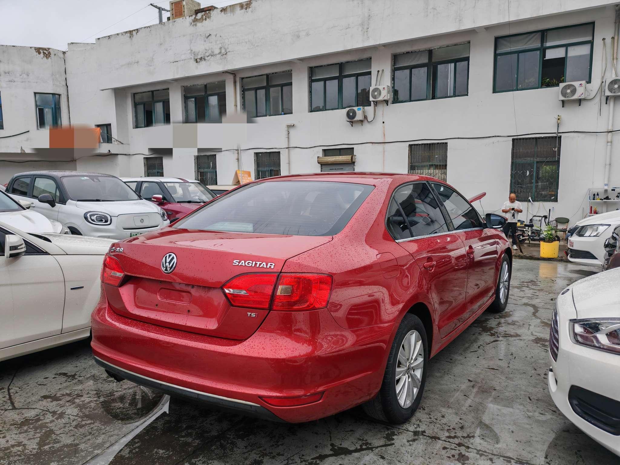 Volkswagen Sagitar 2014 thumb 4