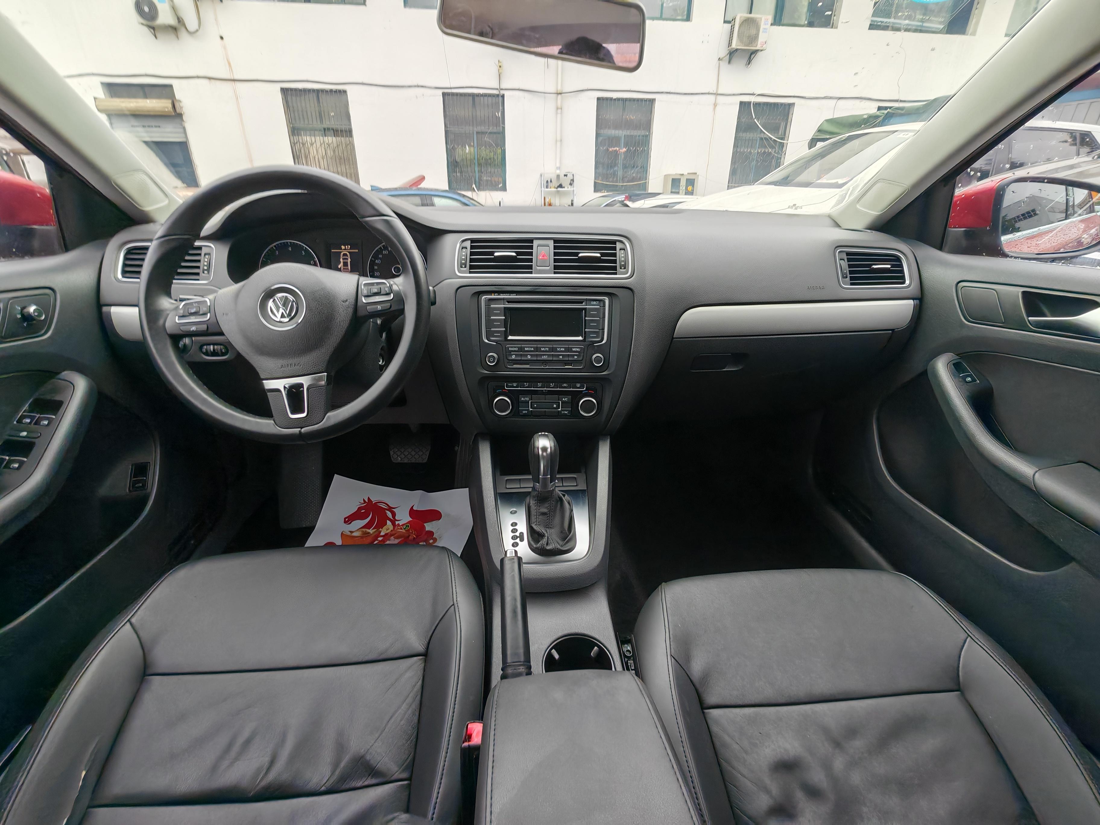 Volkswagen Sagitar 2014 thumb 5