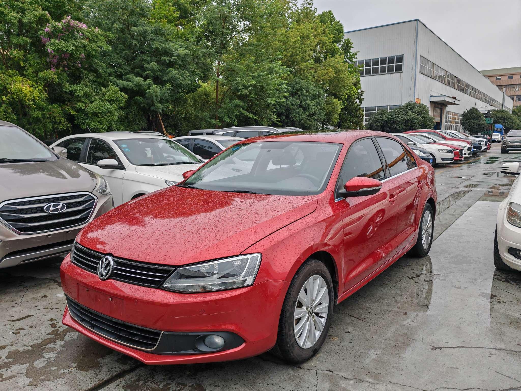 Volkswagen Sagitar 2014 thumb 8