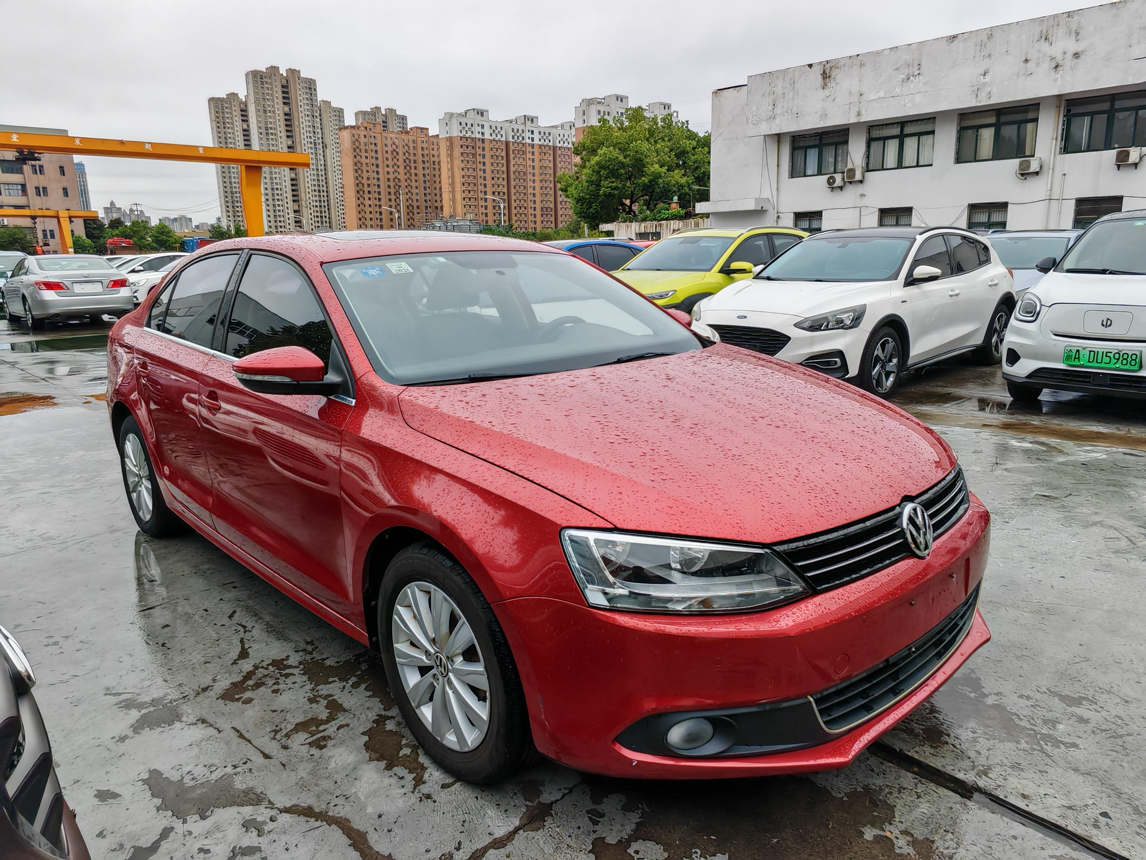 Volkswagen Sagitar 2014 thumb 10