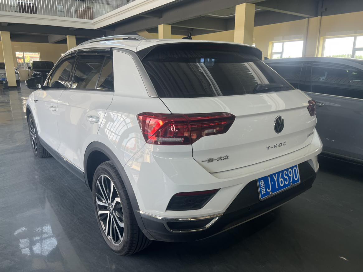 Volkswagen T-Roc 2022 thumb 2