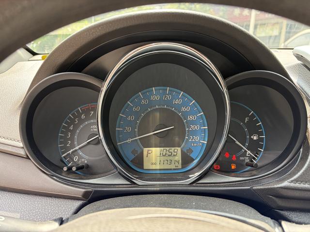 Toyota Yaris 2015 thumb 4