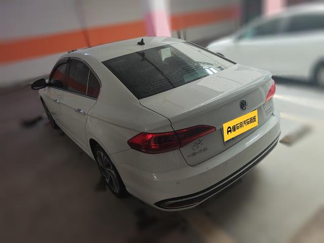 Volkswagen Bora 2023 thumb 2