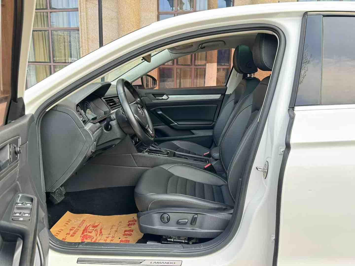 Volkswagen Lamando 2019 thumb 6