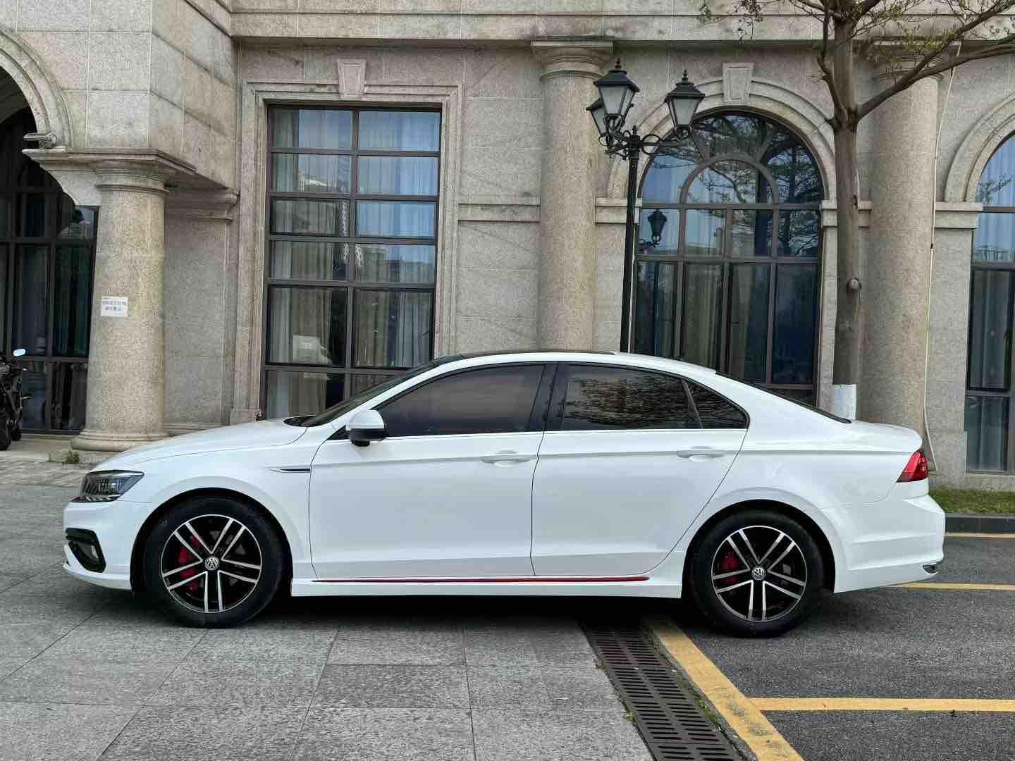 Volkswagen Lamando 2019 thumb 10