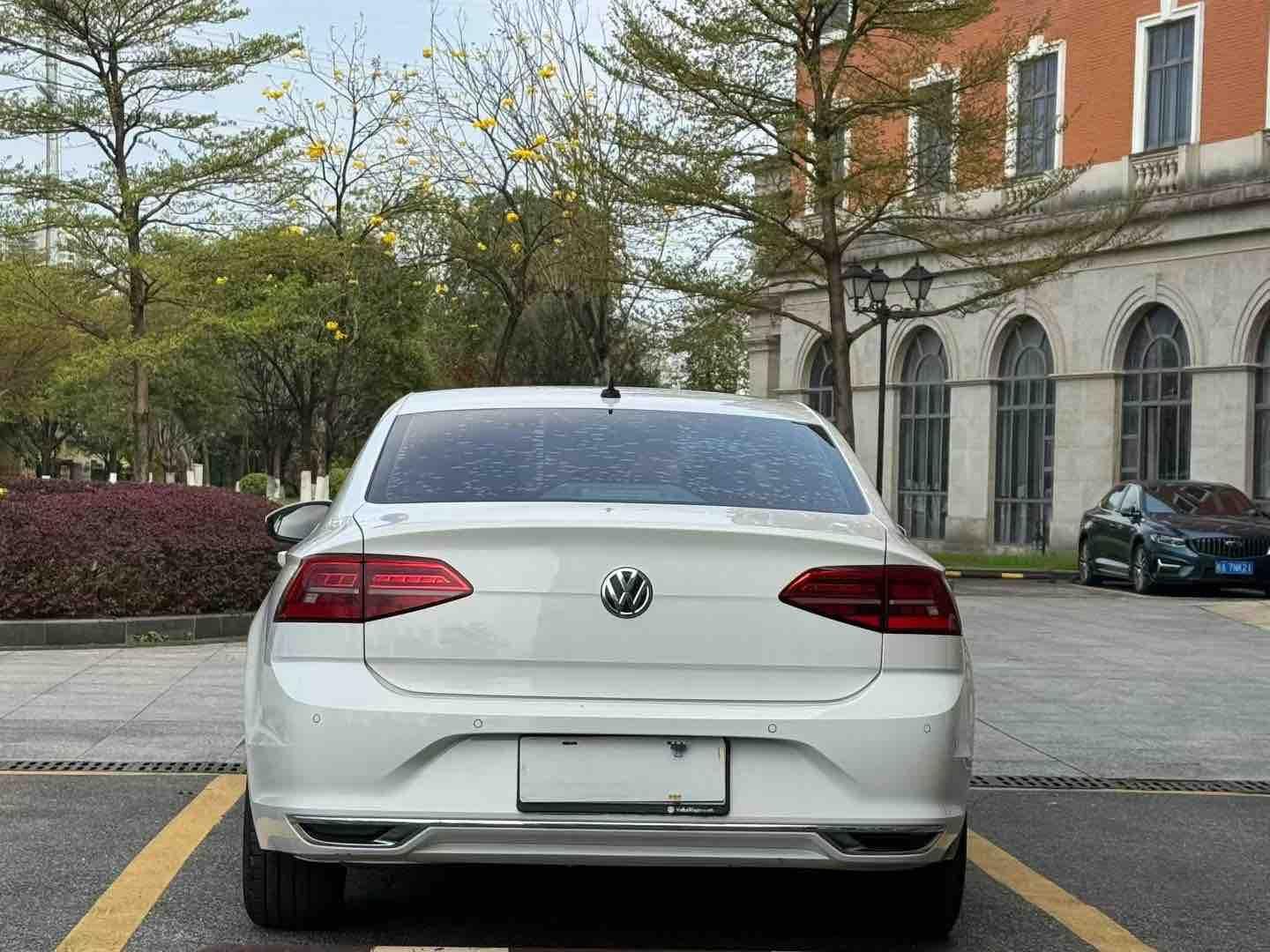 Volkswagen Lamando 2019 thumb 12