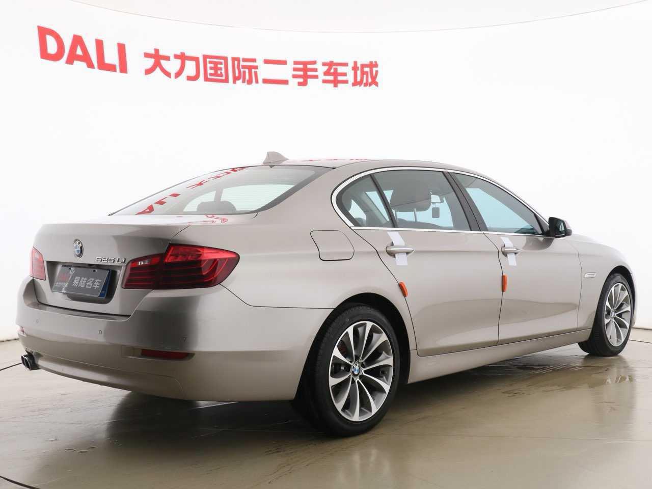 BMW 5 серии 2017 thumb 5