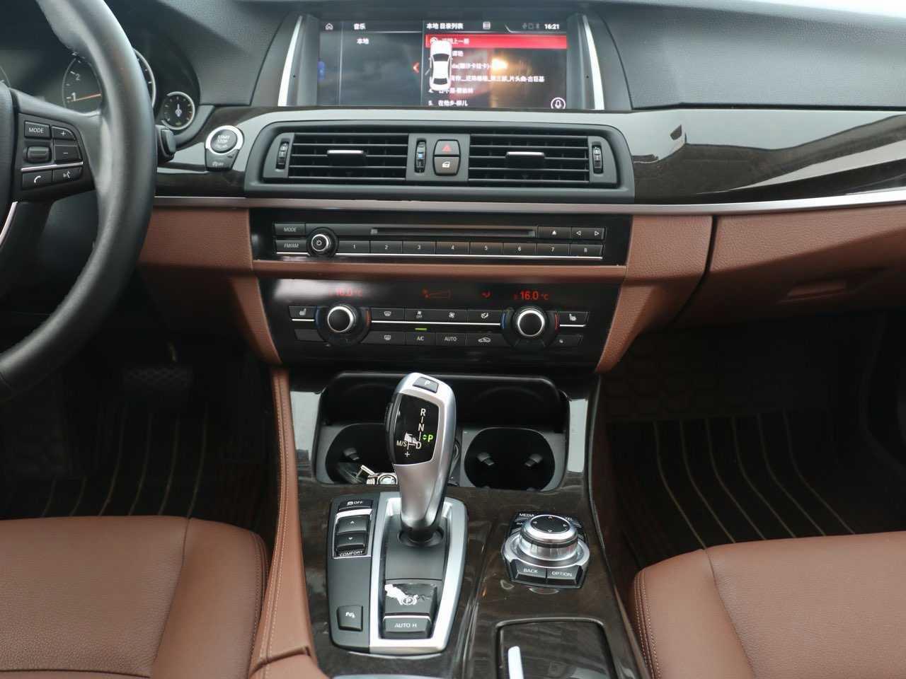 BMW 5 серии 2017 thumb 9