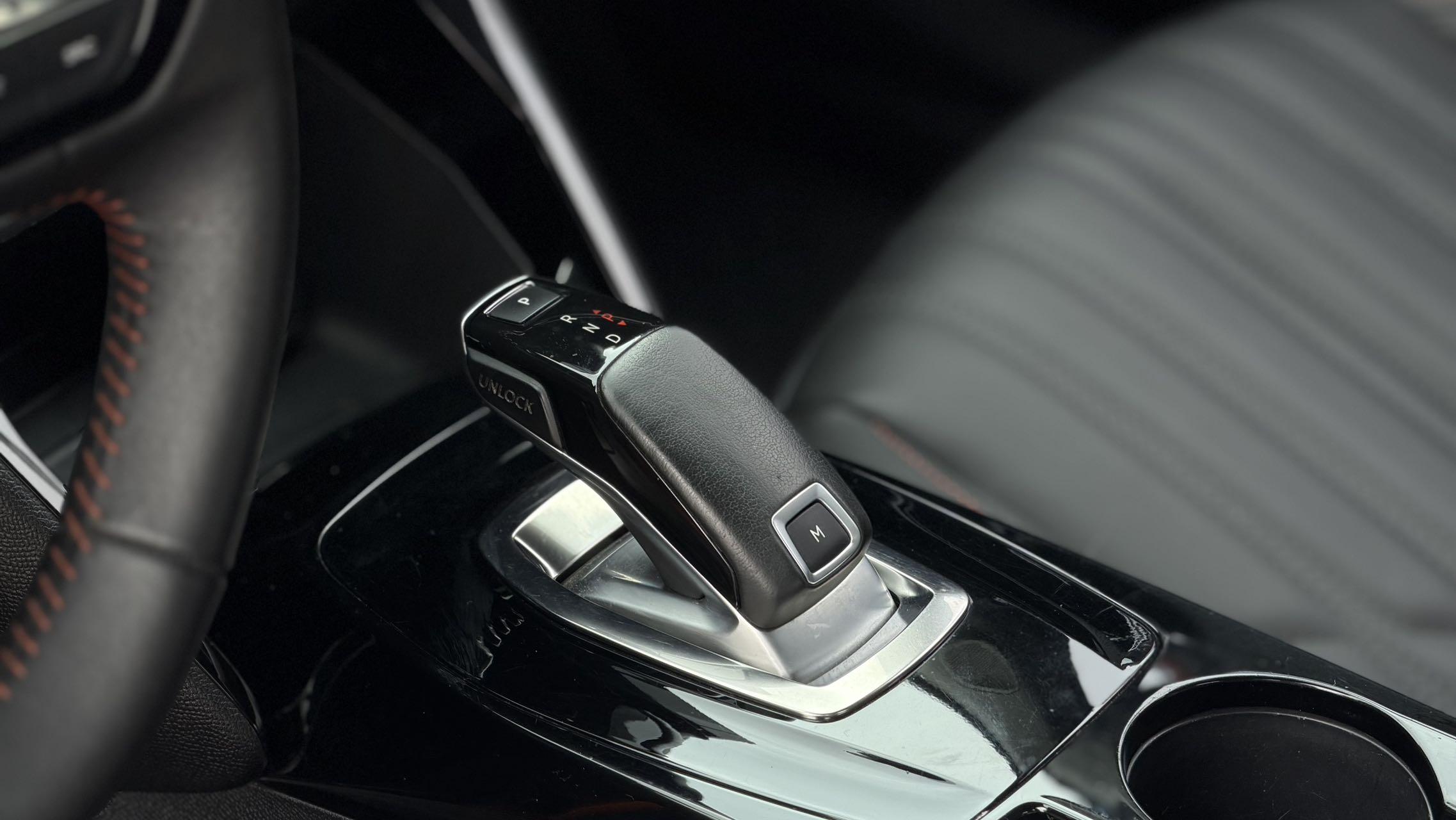 Peugeot 2008 2022 thumb 8