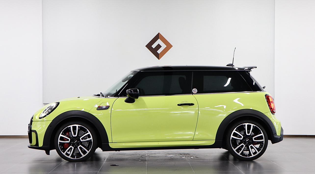 Mini Hatch 2022 thumb 2