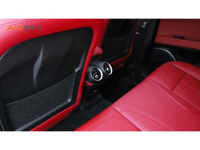 Alfa Romeo Stelvio 2021 thumb 3