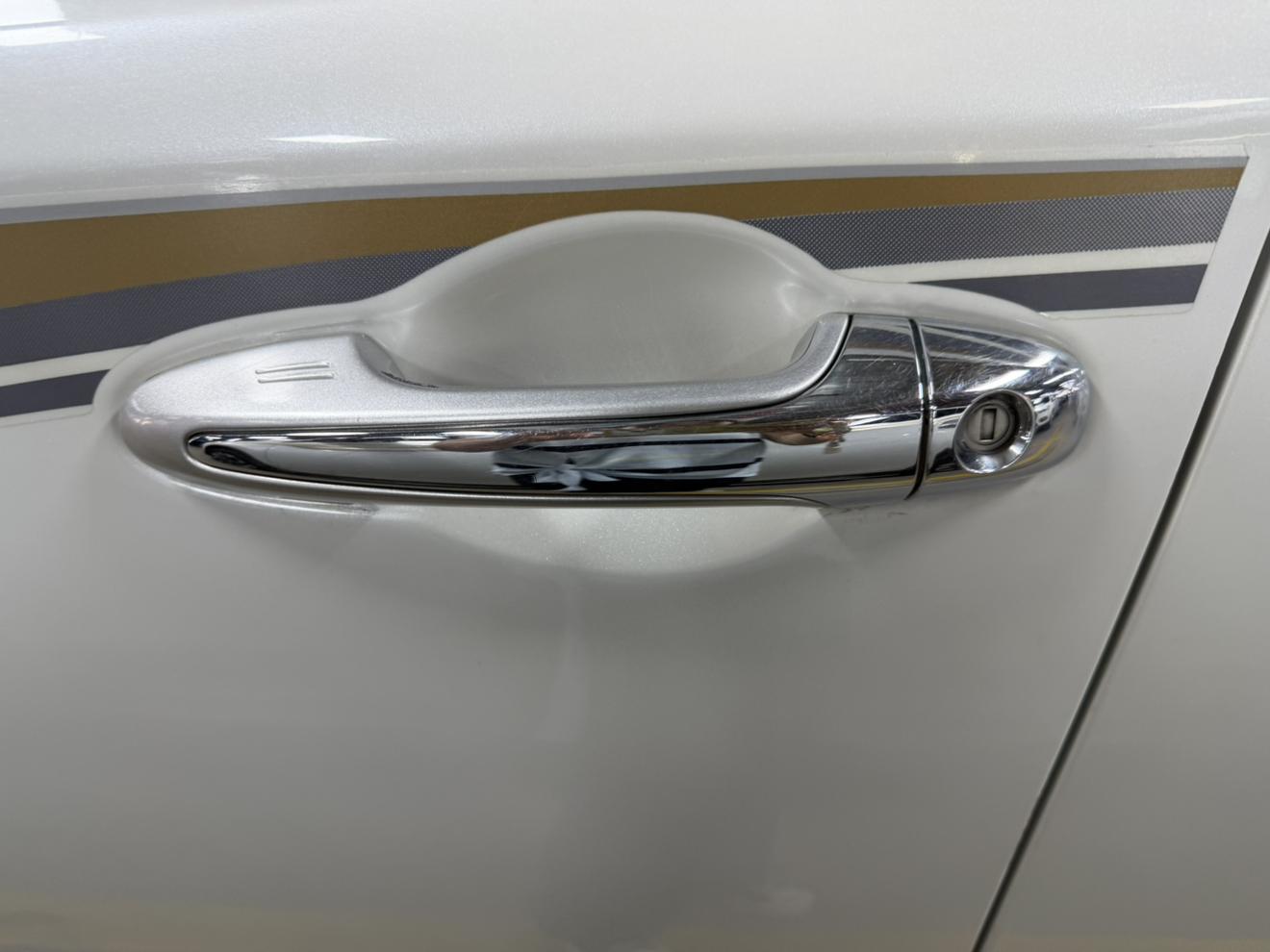 Toyota RAV4 2016 thumb 8