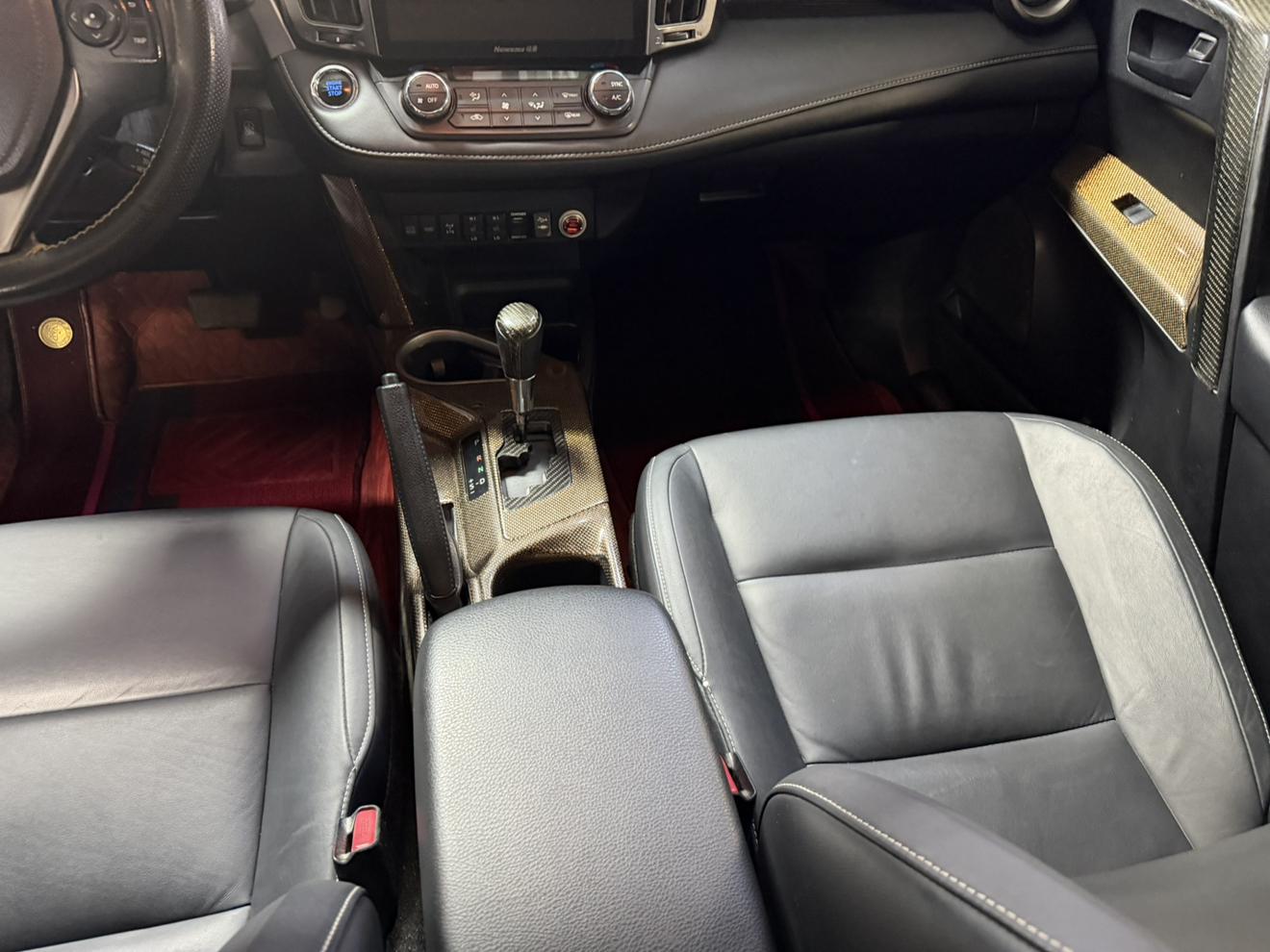 Toyota RAV4 2016 thumb 12