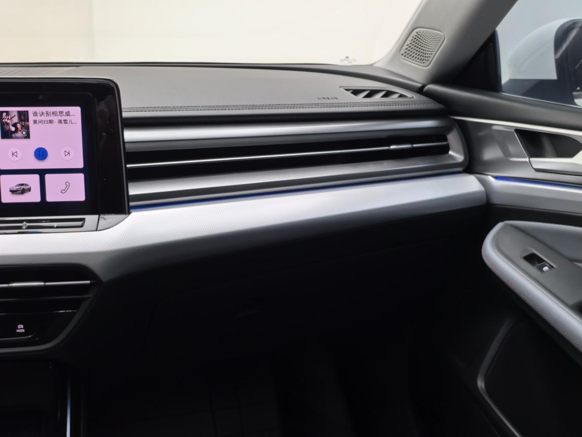 Volkswagen Lamando 2022 thumb 4