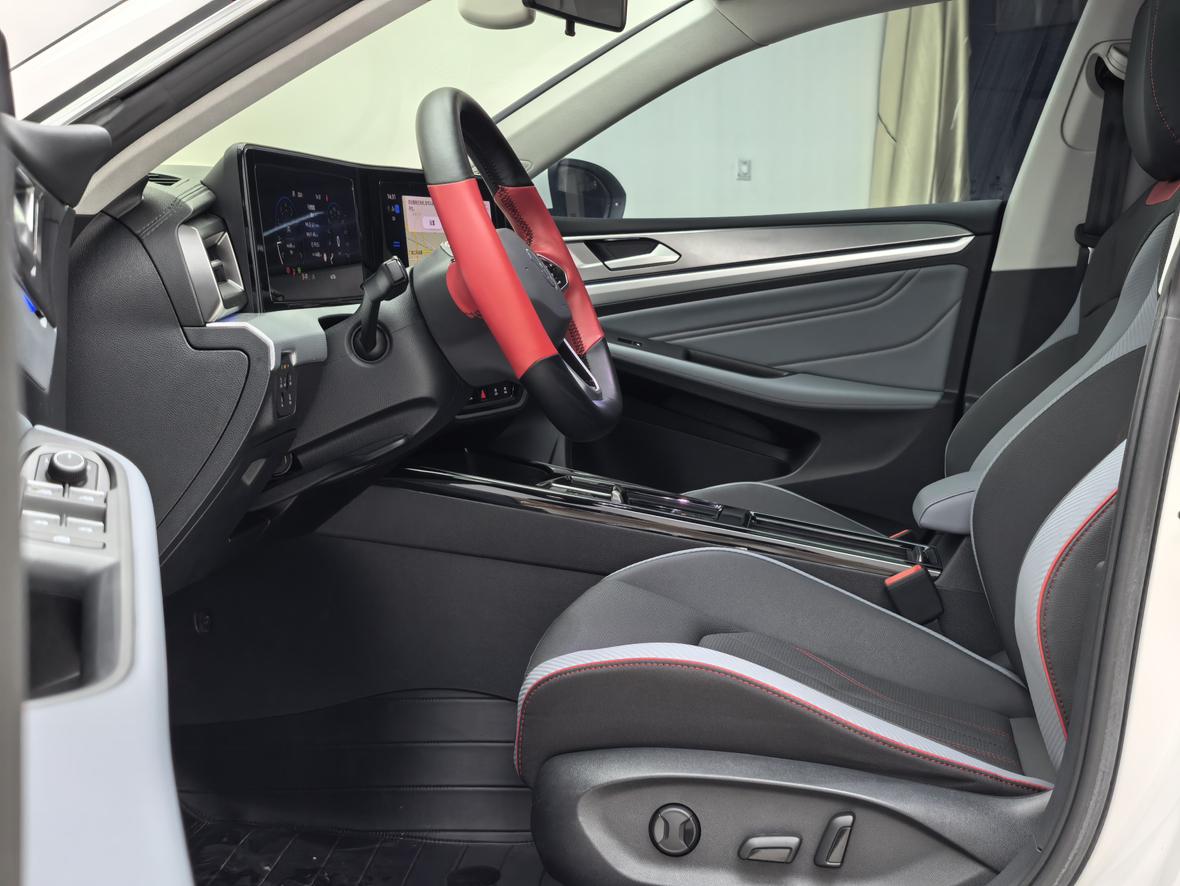 Volkswagen Lamando 2022 thumb 8
