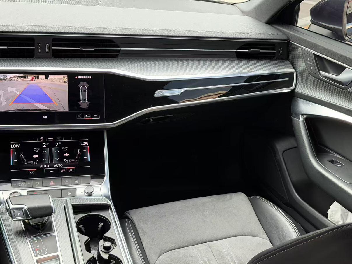 Audi A6 2022 thumb 5