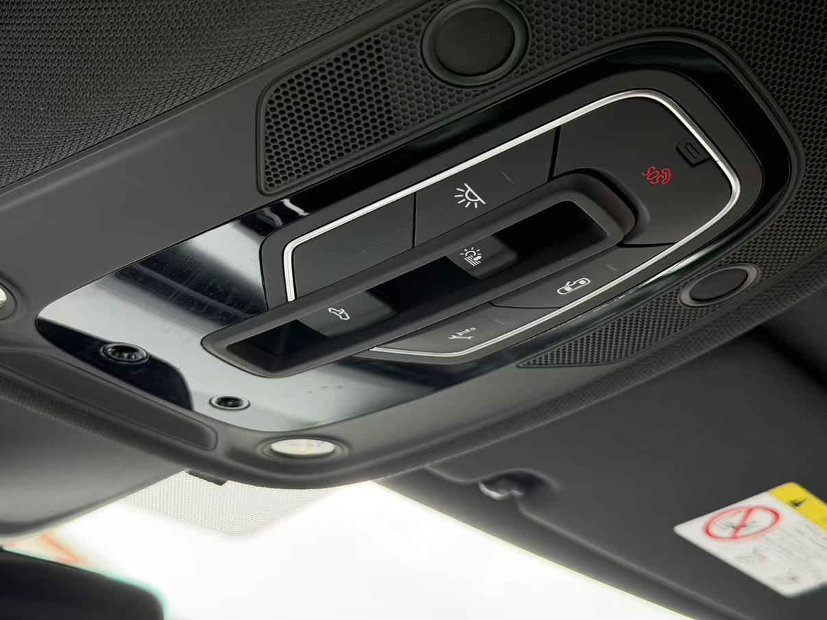 Audi A6 2022 thumb 6