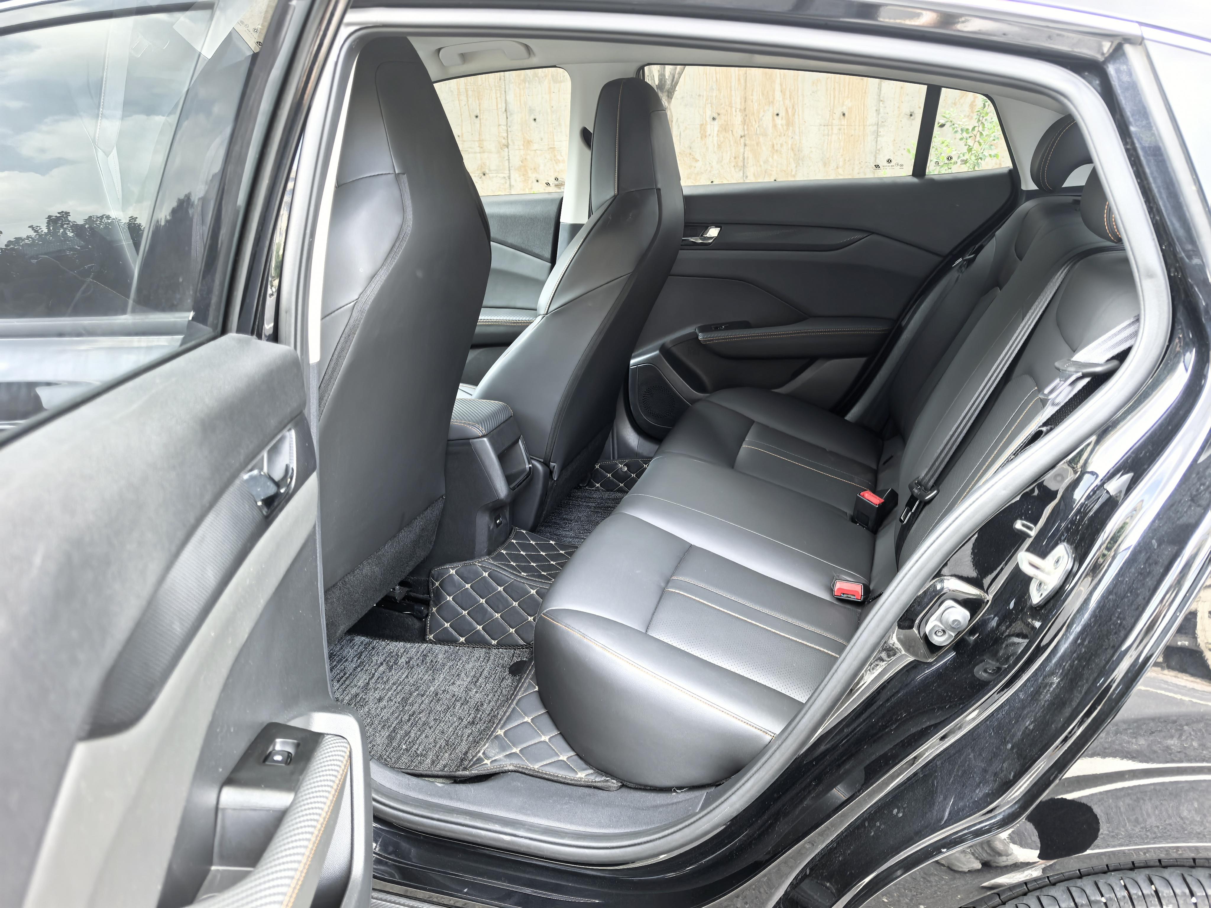 Dongfeng Aeolus Yixuan 2024 thumb 11
