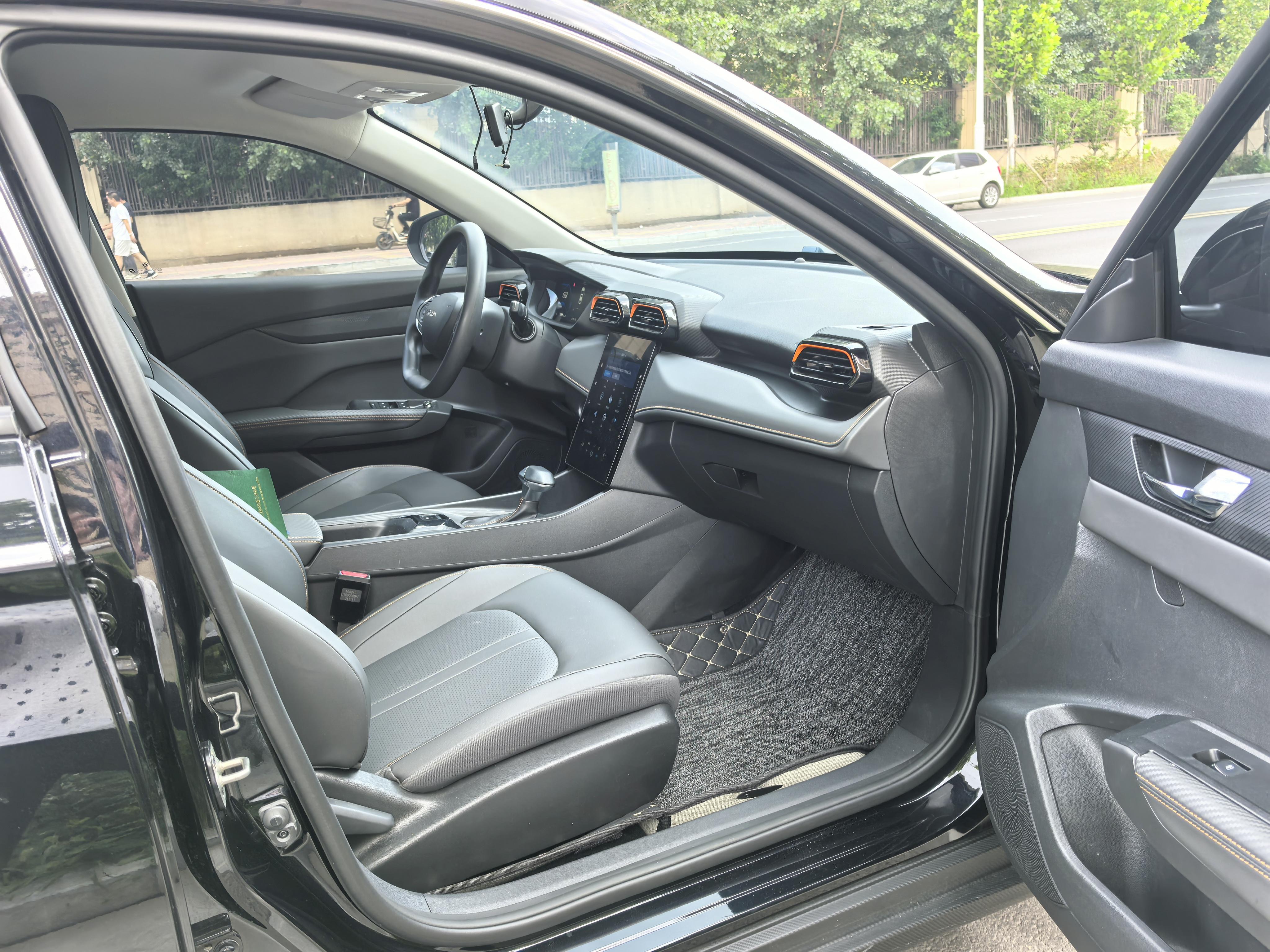Dongfeng Aeolus Yixuan 2024 thumb 12