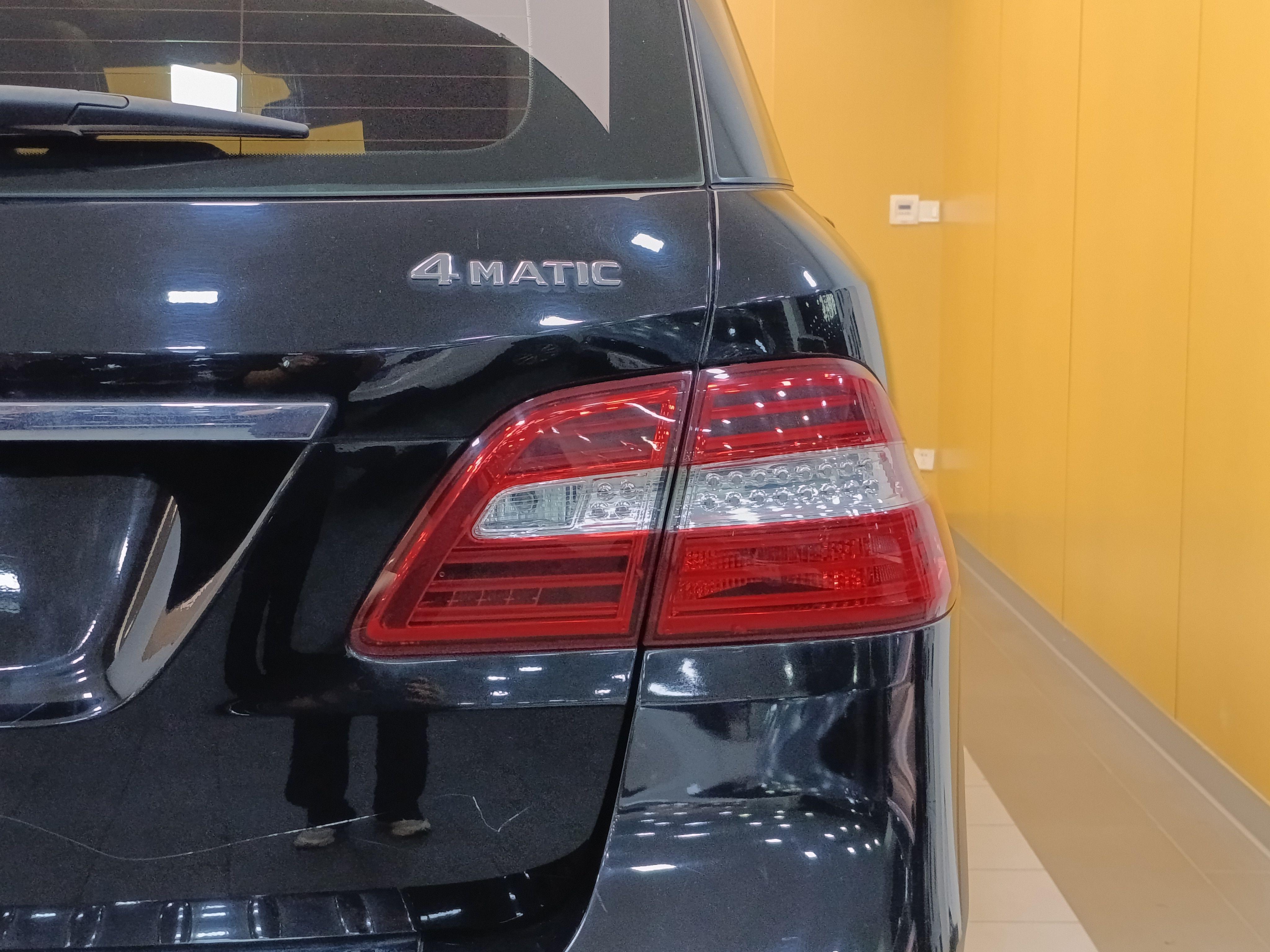 Mercedes-Benz M-Класс 2015 thumb 9
