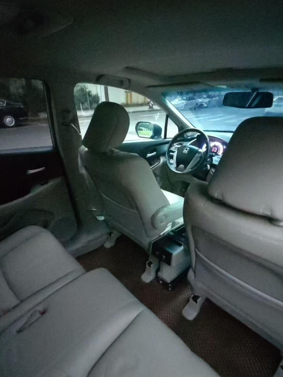 Honda Odyssey 2013 thumb 8
