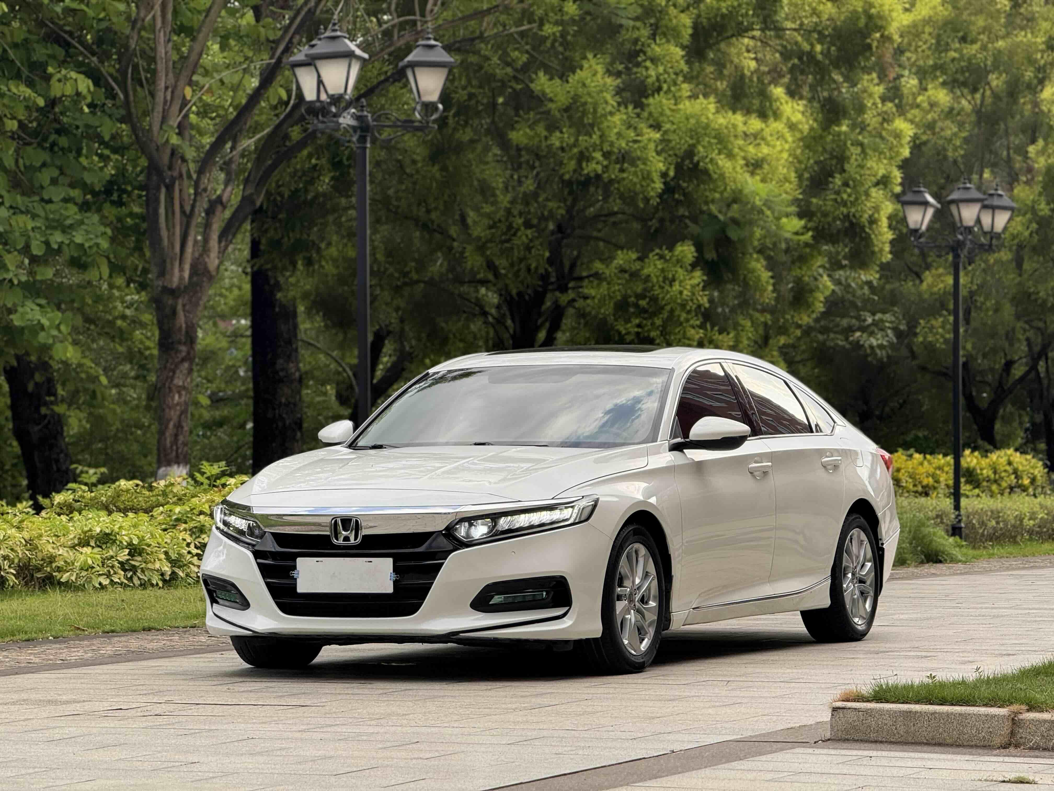 Honda Accord 2018 thumb 8