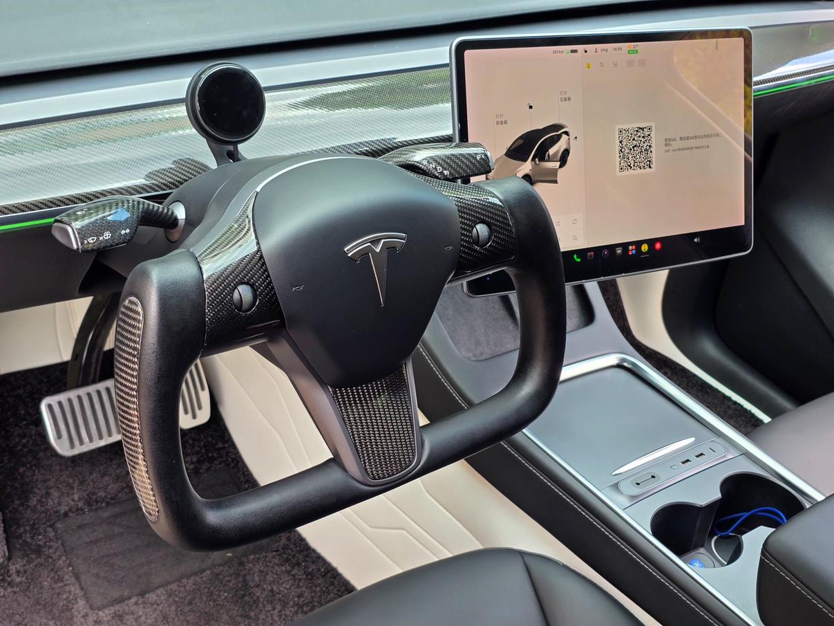 Tesla Model Y 2021 thumb 8