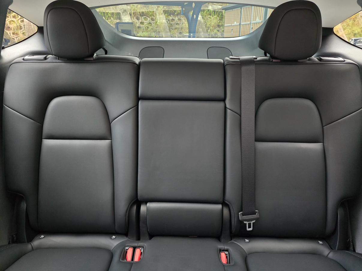 Tesla Model Y 2021 thumb 11
