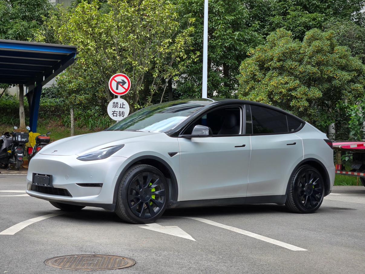 Tesla Model Y 2021 thumb 12