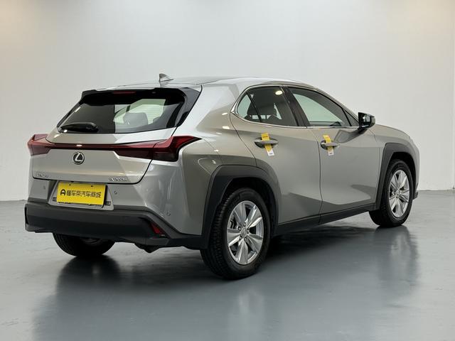 Lexus UX 2020 thumb 5