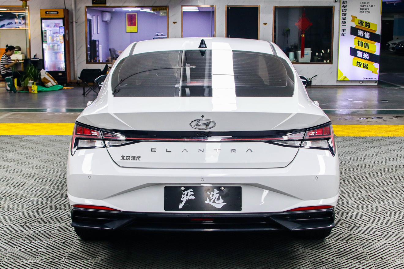 Hyundai Elantra 2022 thumb 3