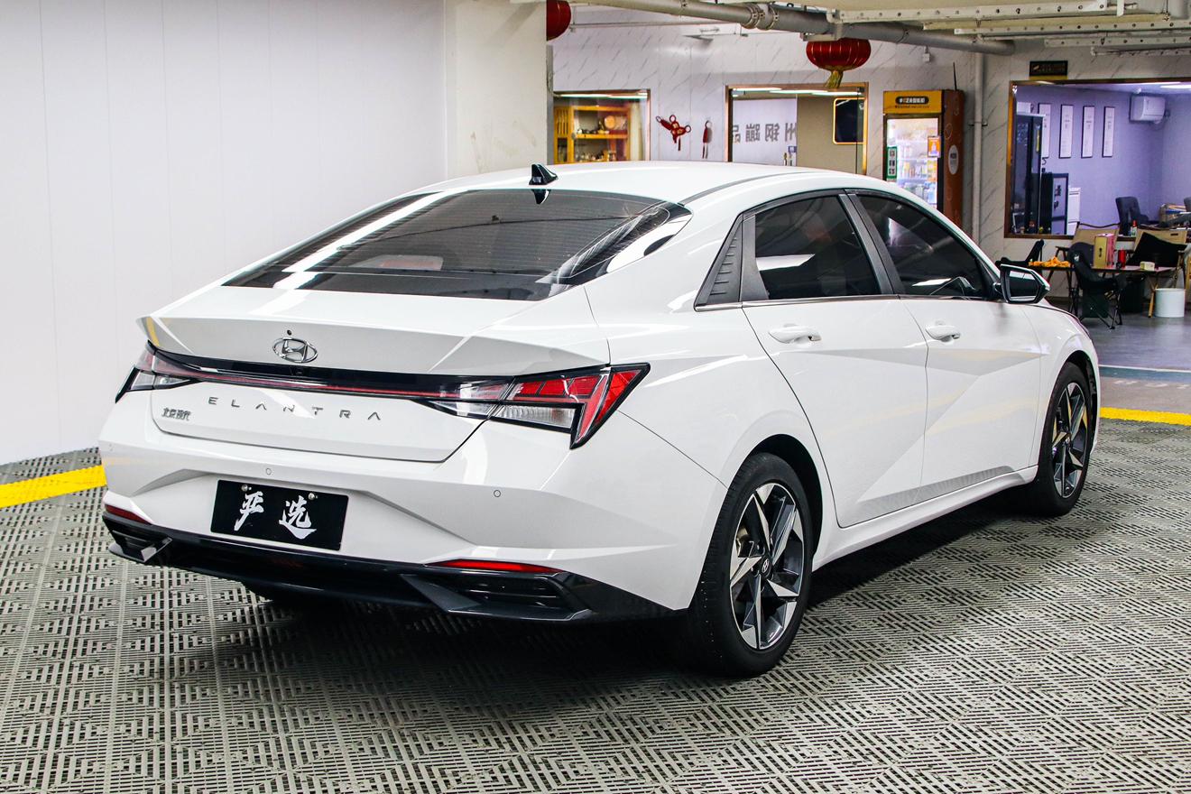 Hyundai Elantra 2022 thumb 4
