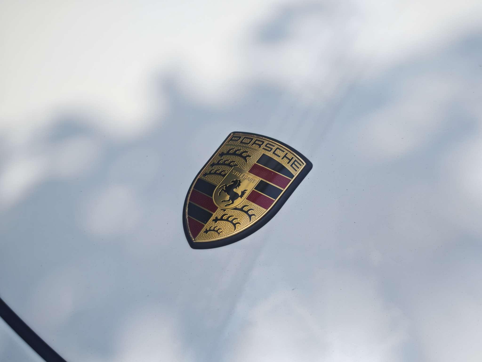 Porsche Cayman GT4 2009 thumb 4