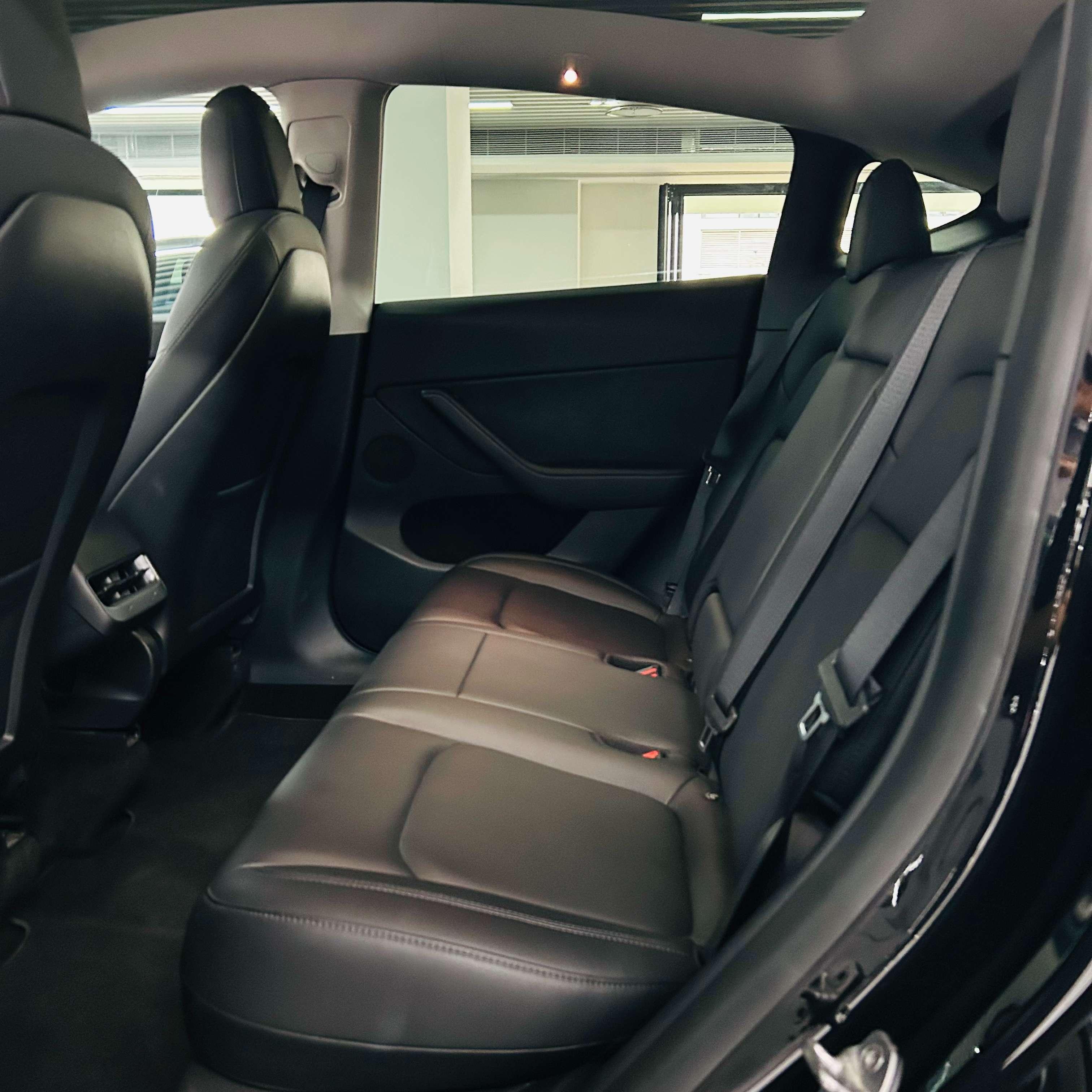 Tesla Model Y 2021 thumb 8