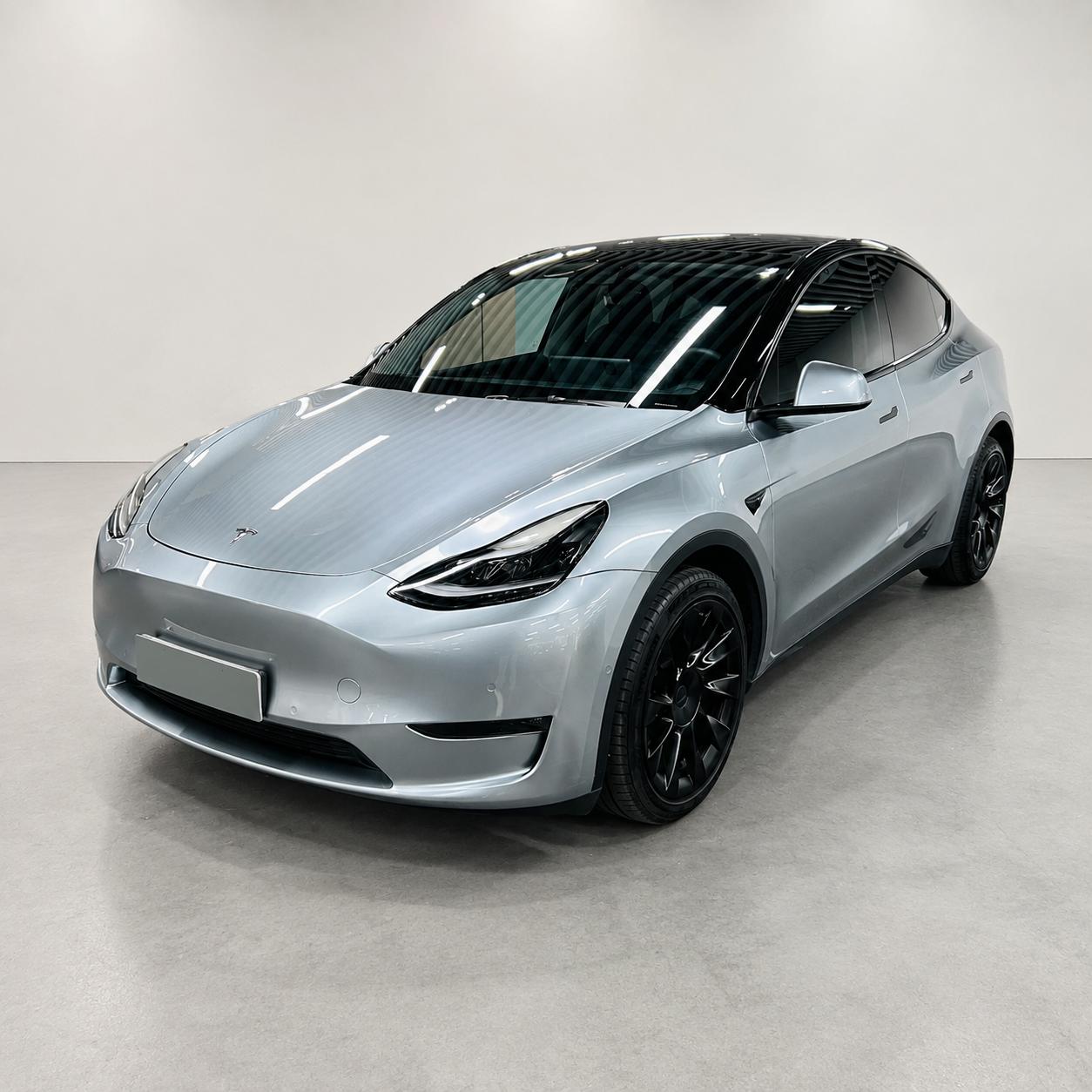 Tesla Model Y 2021 thumb 9