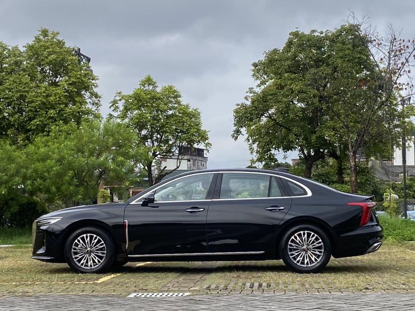 Hongqi H5 2024 thumb 2