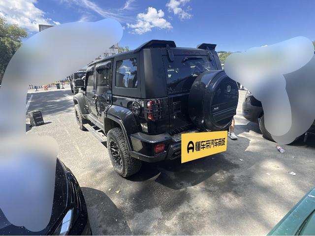 BJ 40 2022 thumb 2