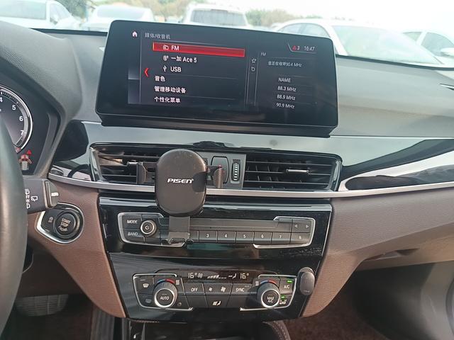 BMW X1 2020 thumb 6
