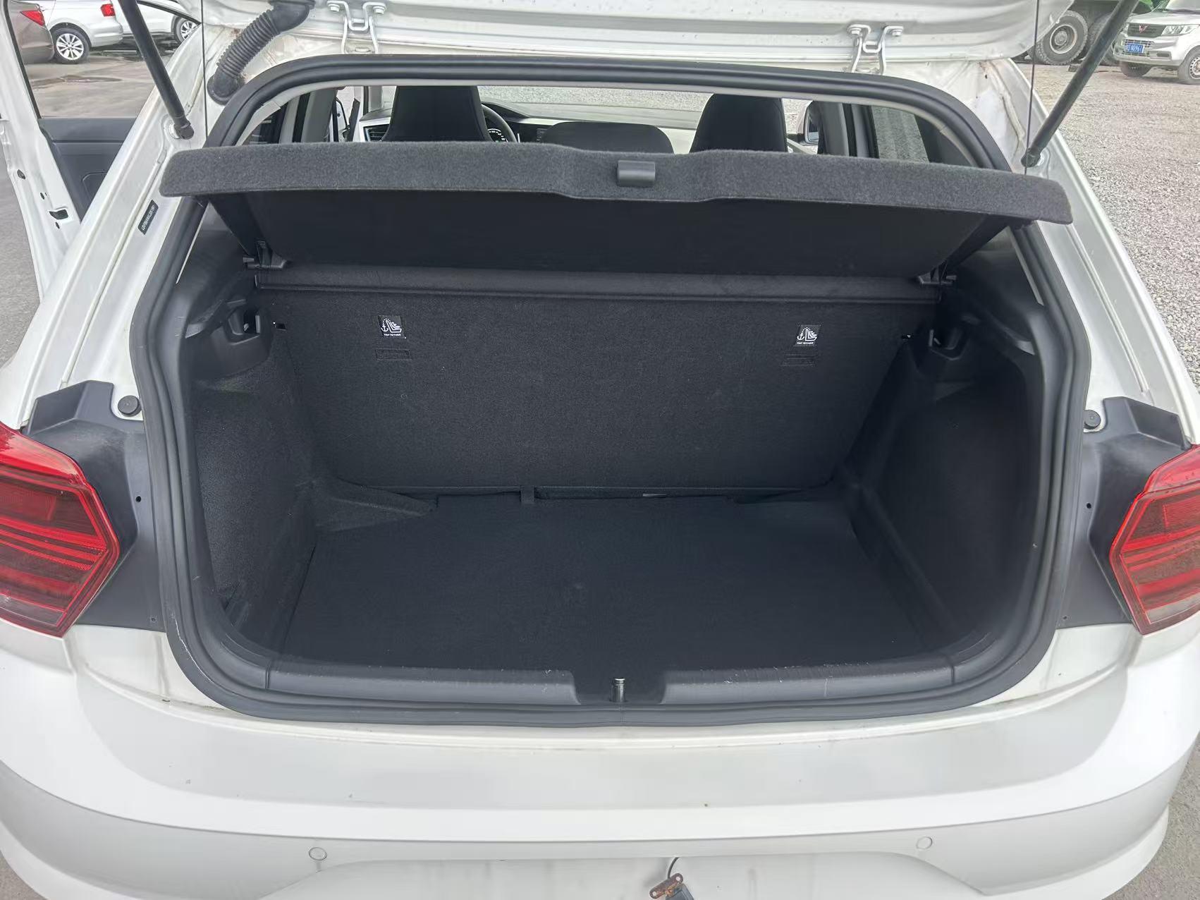 Volkswagen Polo 2019 thumb 9