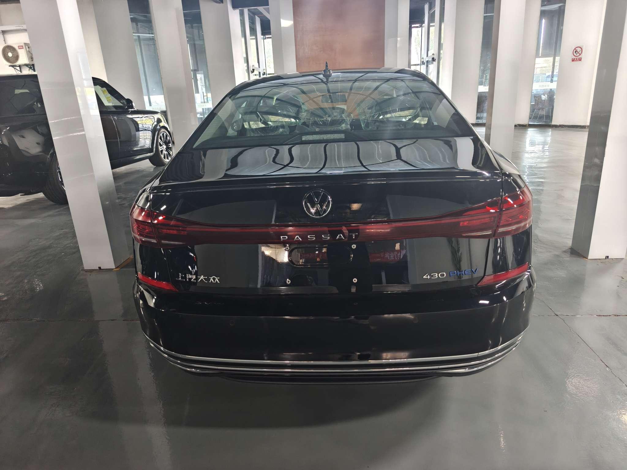 Volkswagen Passat 2025 thumb 11
