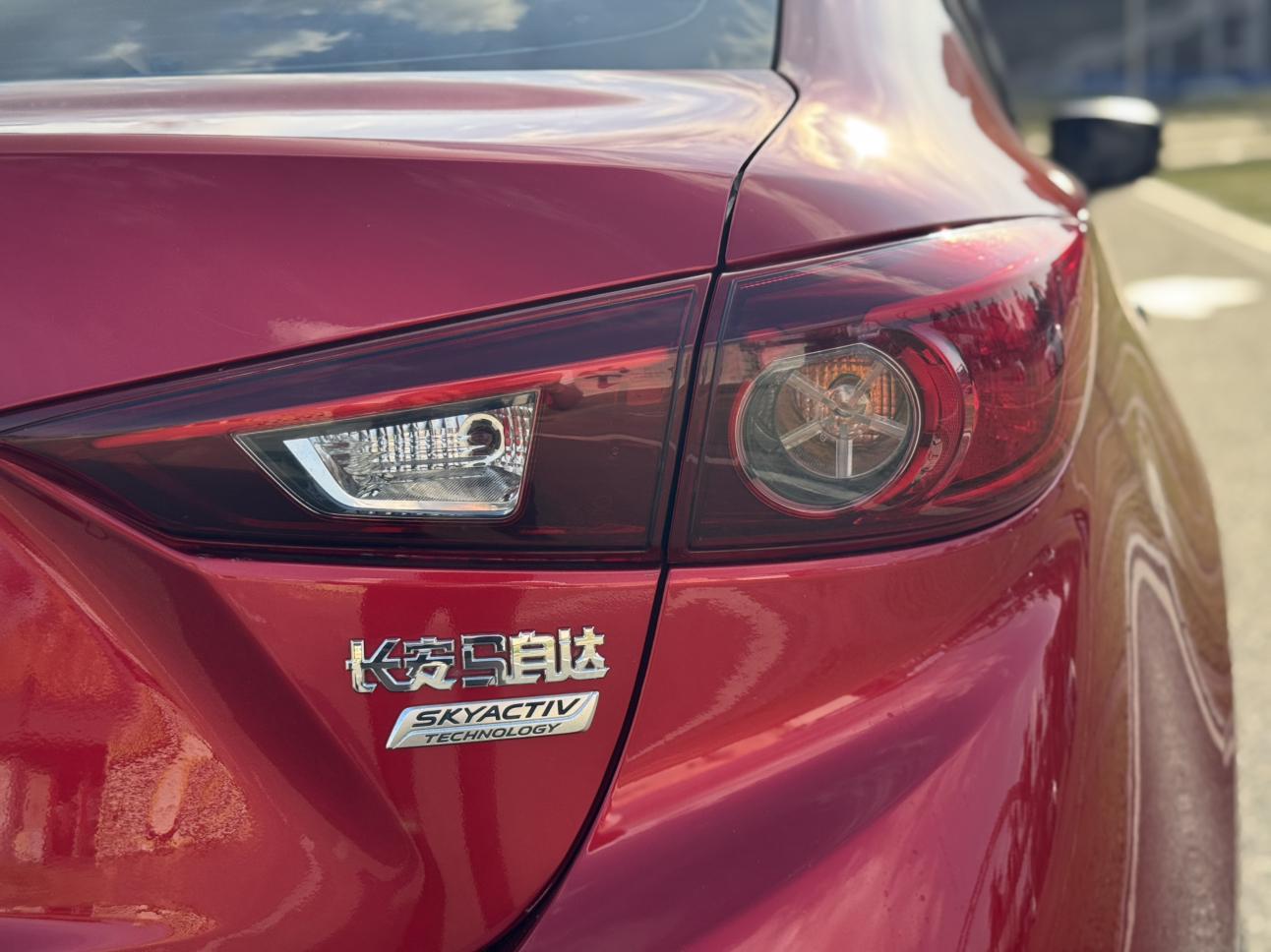 Mazda 3 2014 thumb 7
