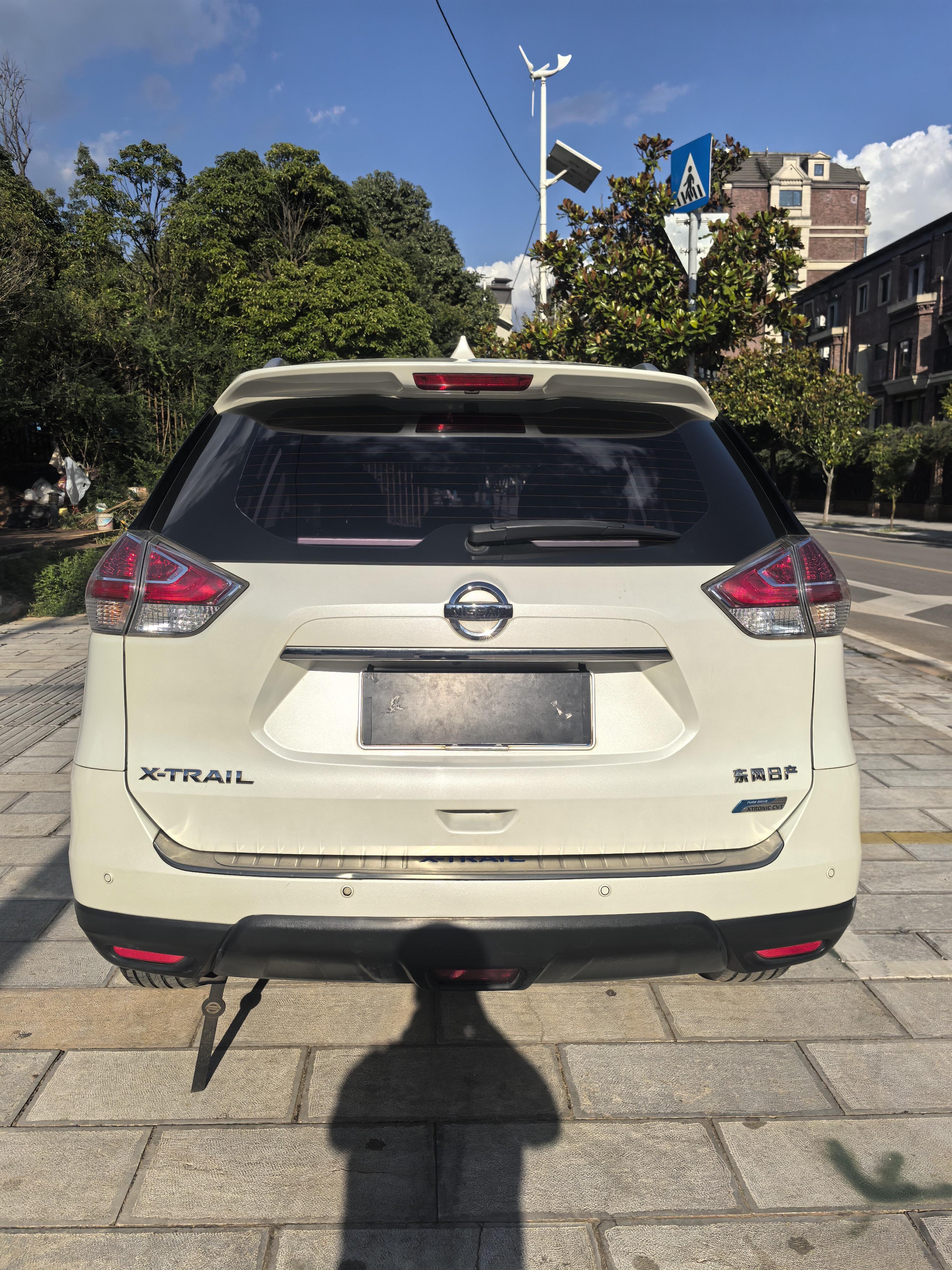 Nissan X-Trail 2015 thumb 3