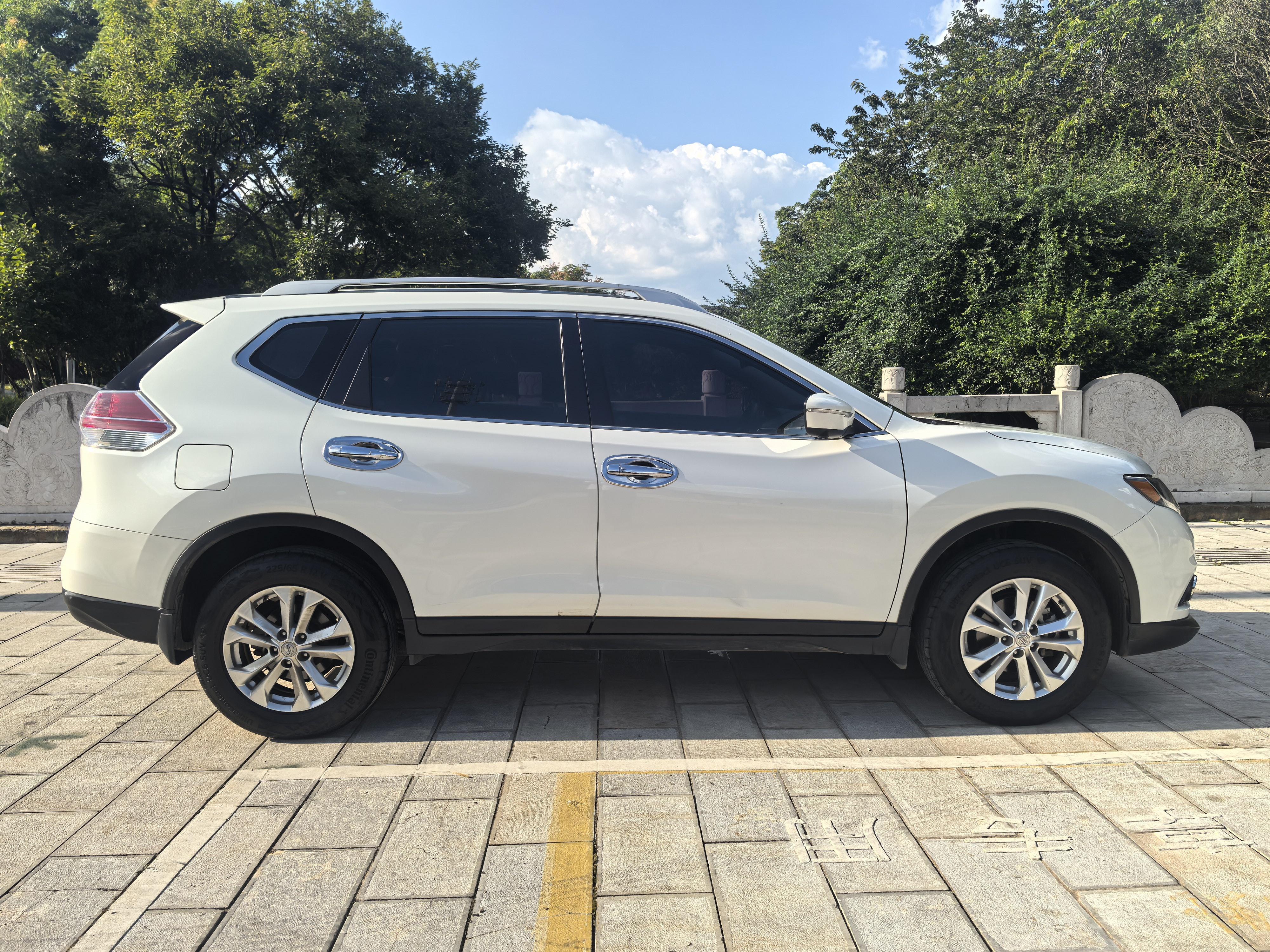 Nissan X-Trail 2015 thumb 5