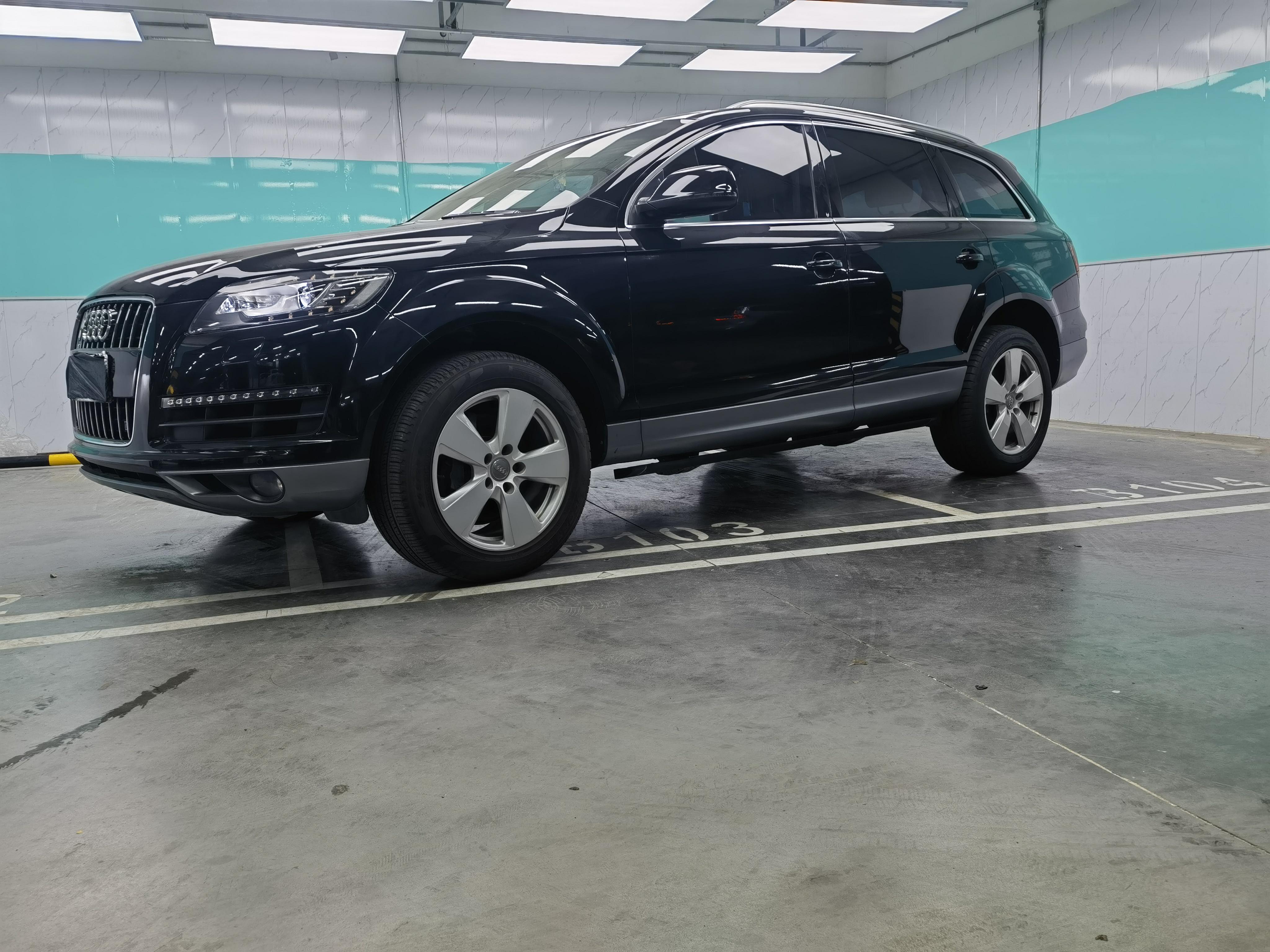 Audi Q7 2014 thumb 5