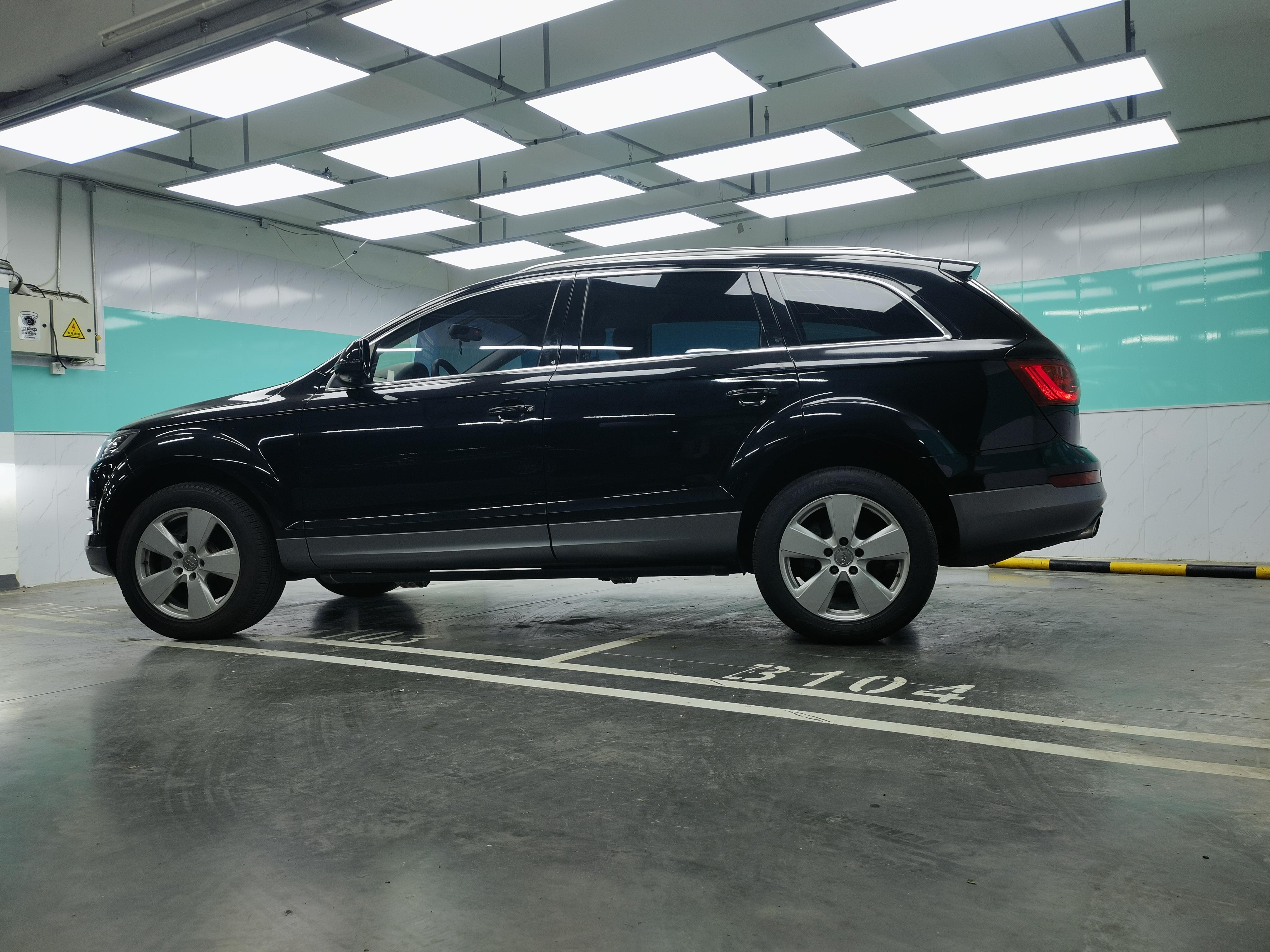 Audi Q7 2014 thumb 12