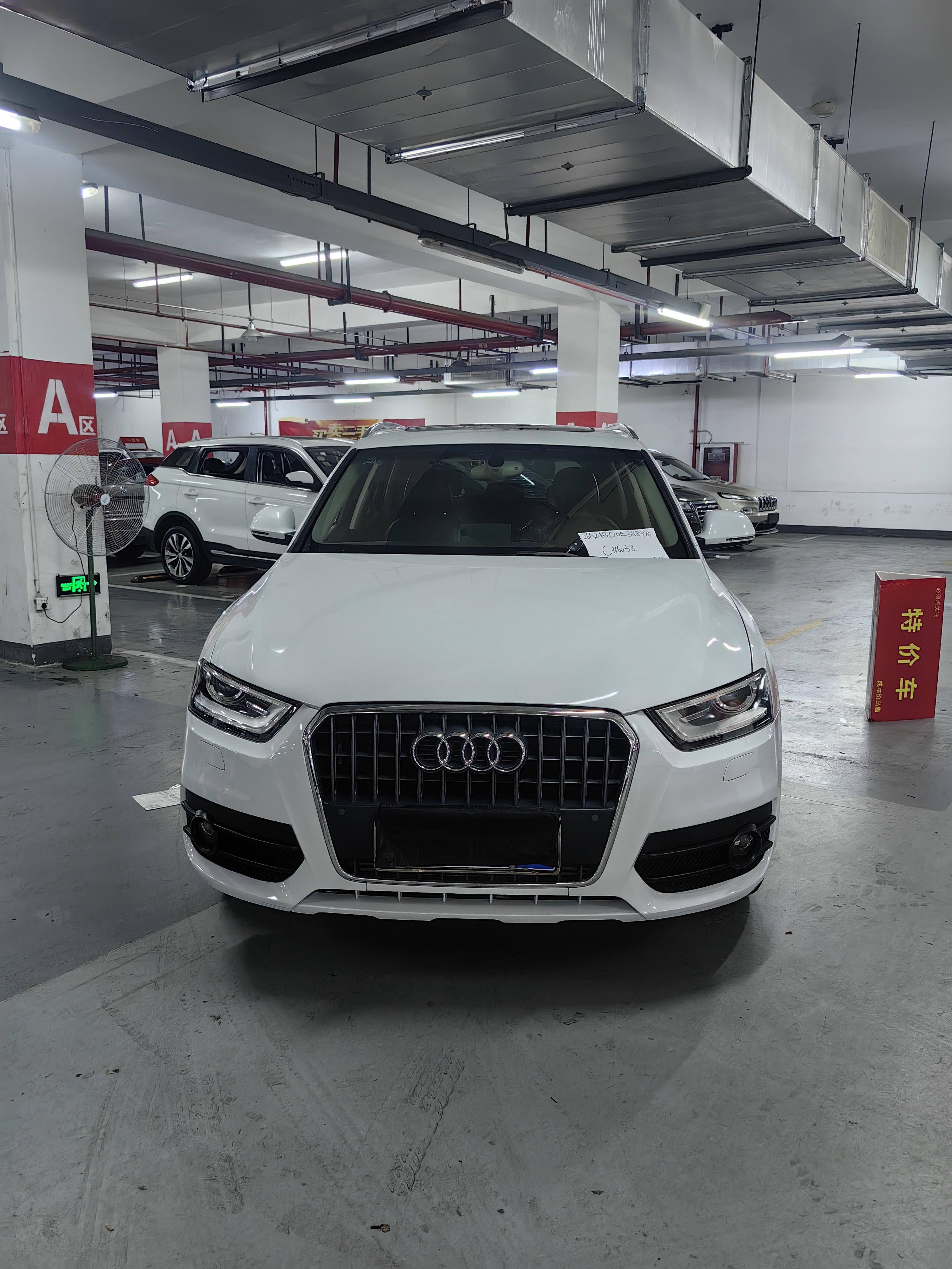 Audi Q3 2015 thumb 12