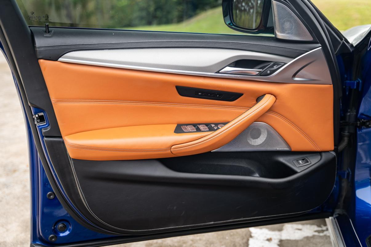 BMW M5 2018 thumb 8