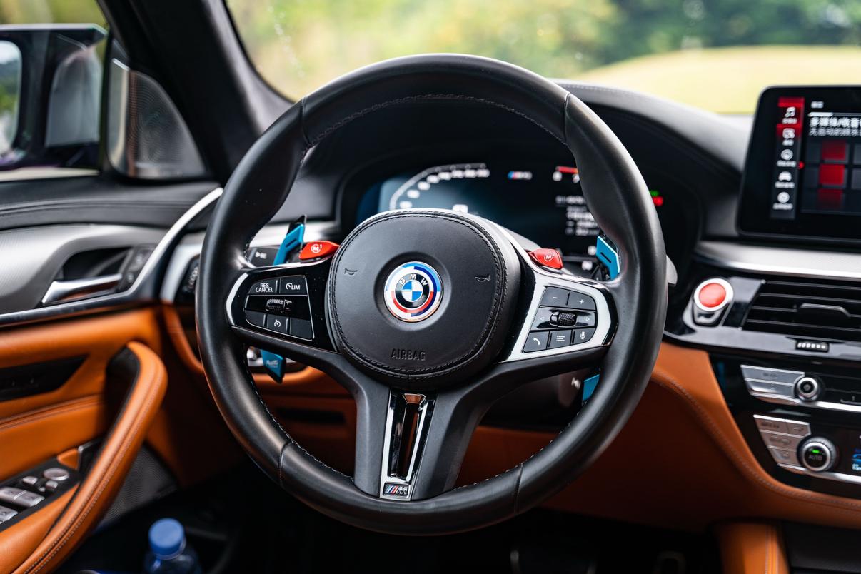 BMW M5 2018 thumb 11