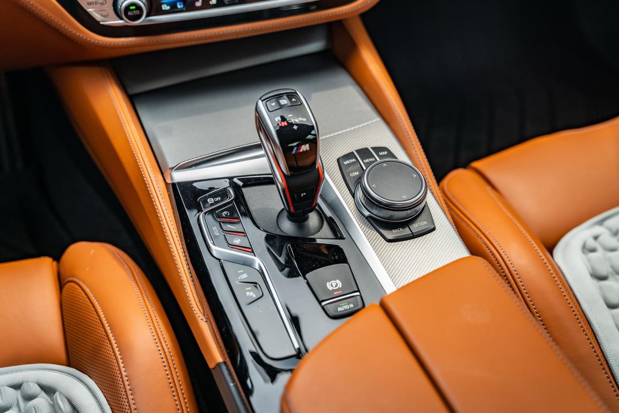 BMW M5 2018 thumb 12
