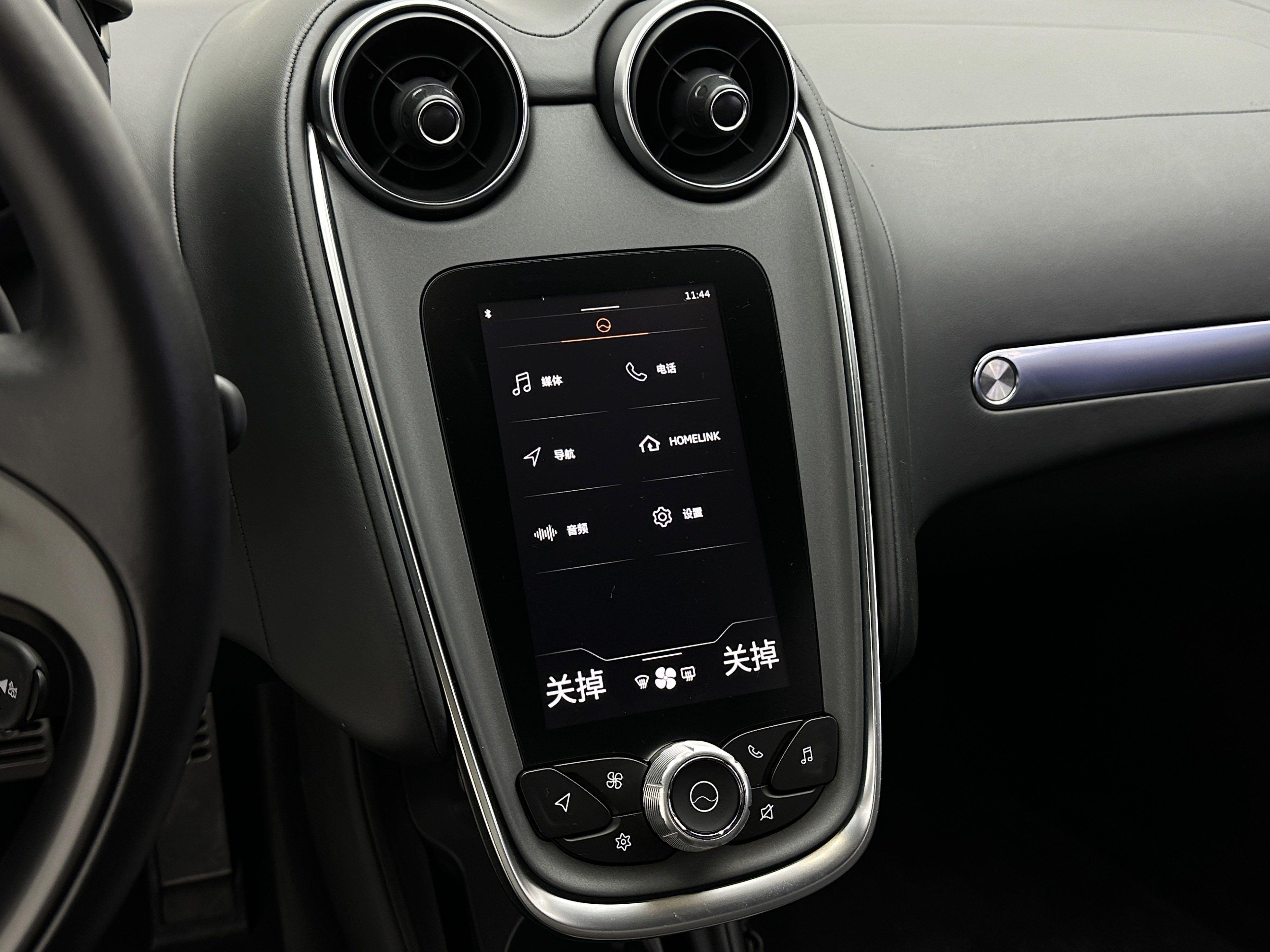 McLaren GT 2019 thumb 9